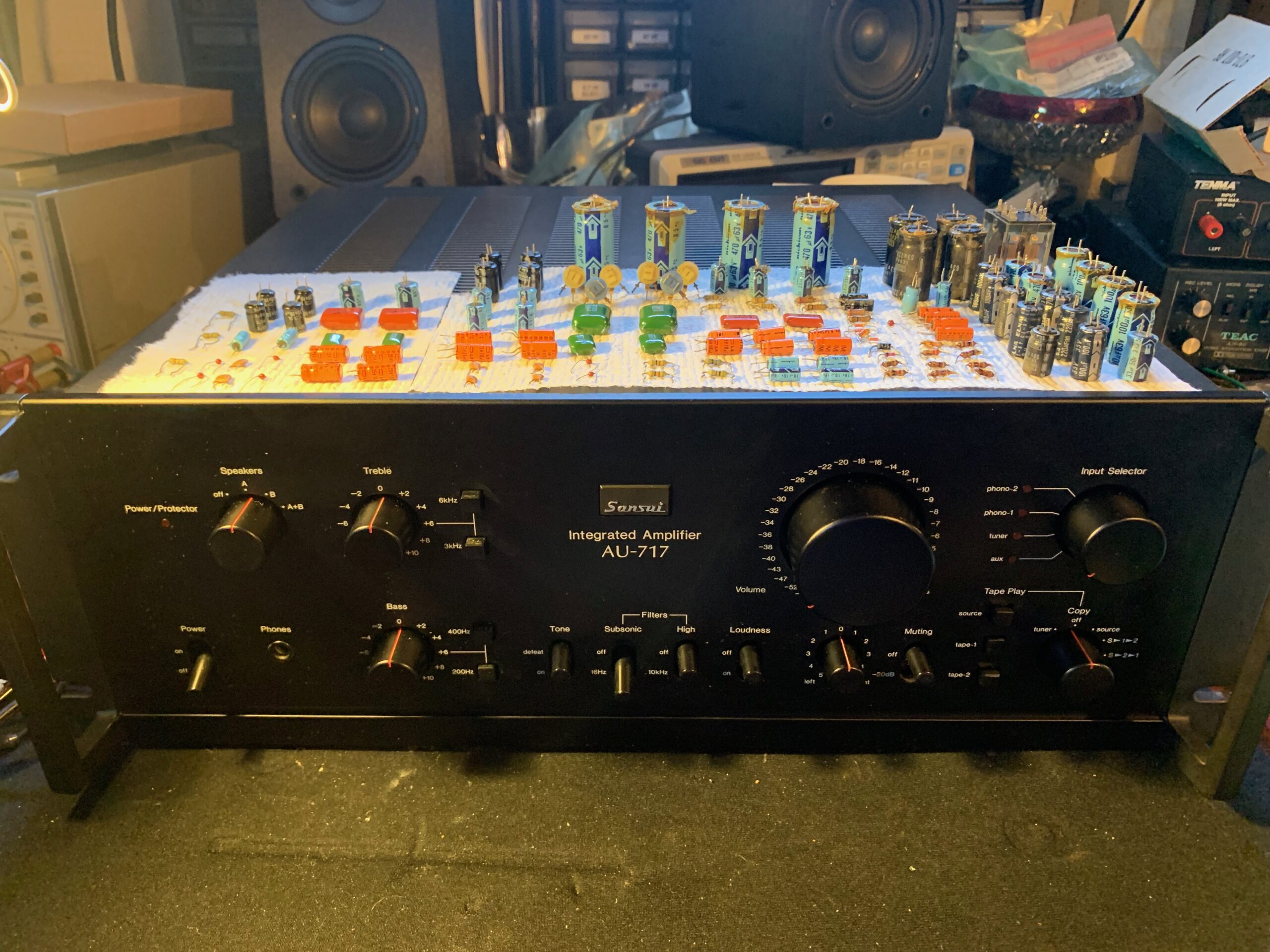 Sansui AU-717
& Old Parts