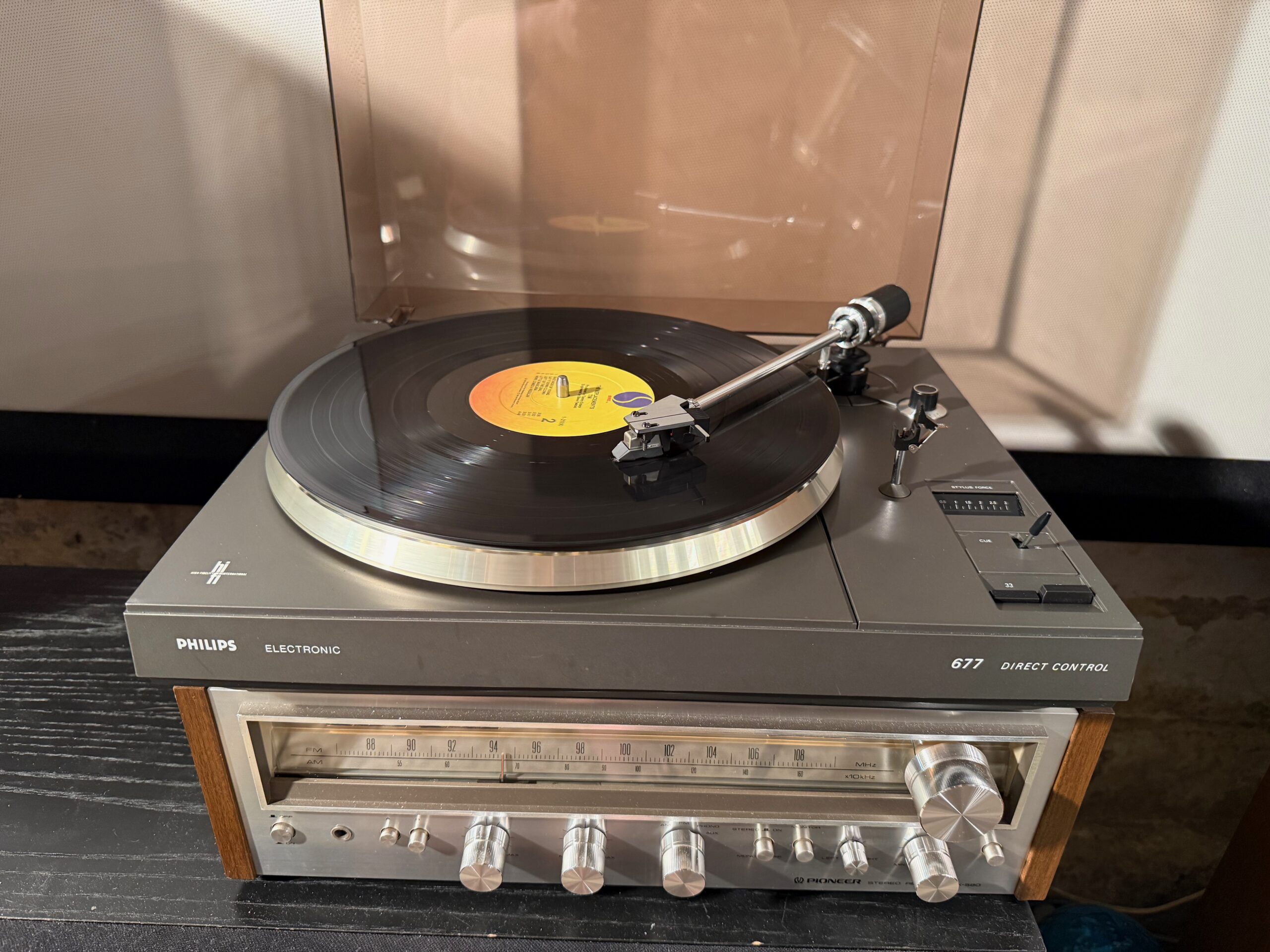 Philips 677